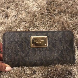 Michael Kors wallet